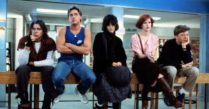 "O Clube dos Cinco" (1987) foi um dos filmes que influenciaram o mundo.