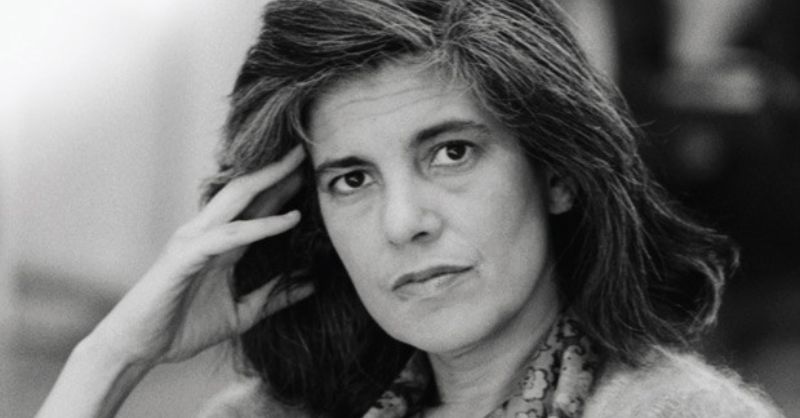 Susan Sontag, escritora e ativista que será interpretada por Kristen Stewart em cinebiografia. 