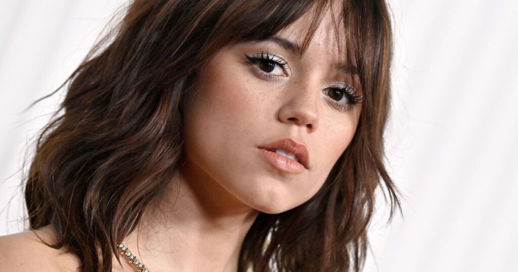 Jenna Ortega é um dos atores jovens de grande sucesso em Hollywood. Foto: Reprodução/Internet.