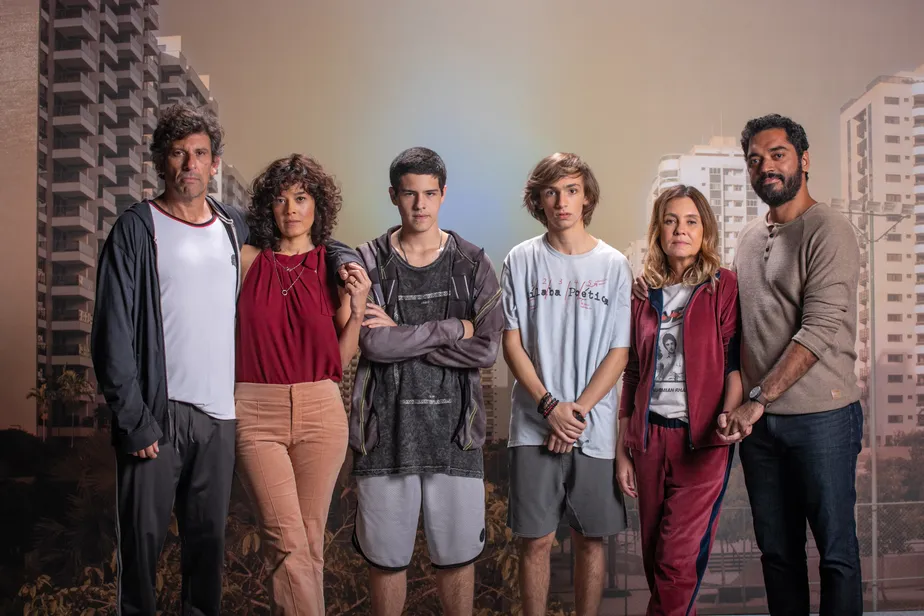 Elenco de "Os Outros", série brasileira da Globoplay. Foto: Paulo Belote