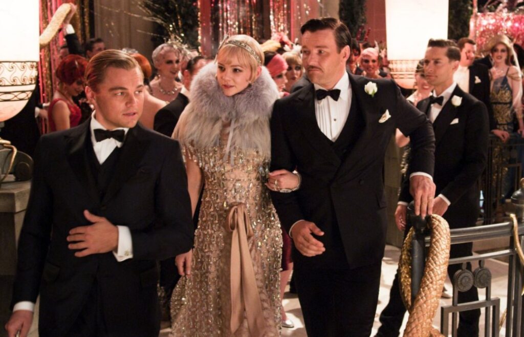 o Grande Gatsby utiliza cores principais em seu filme, inclusive o rosa. Foto: Reprodução/Internet