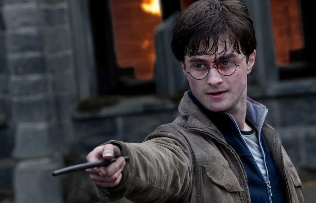 Daniel Radcliffe fala sobre possibilidade de participar da série sobre Harry Potter. Foto: Reprodução/Warner.