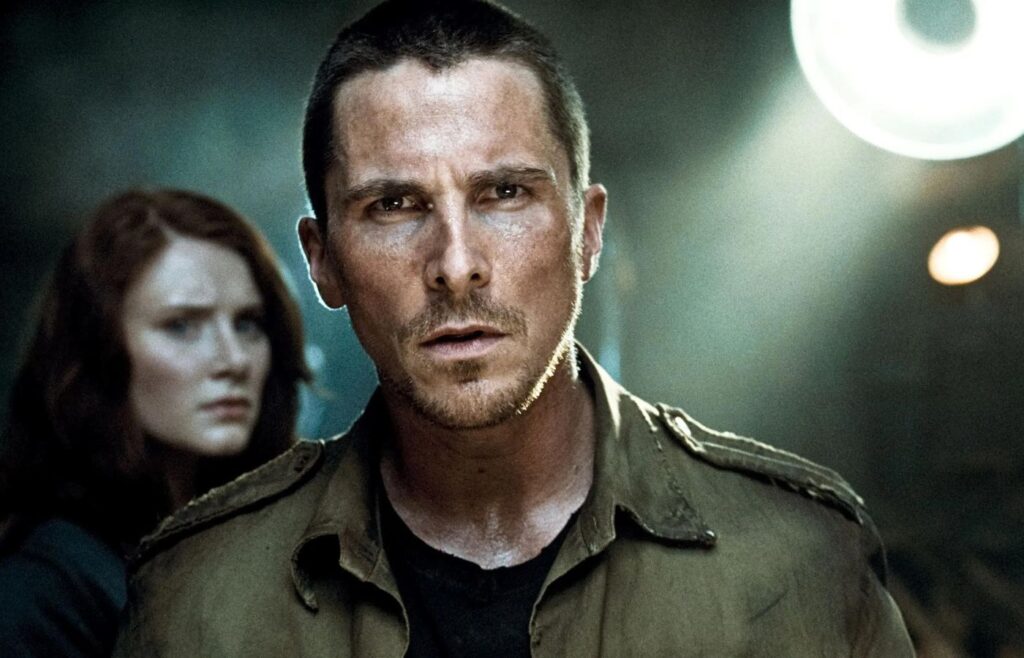 Christian Bale brigou nos bastidores de "O Exterminador do Futuro: A Salvação" (2009). Foto: Divulgação.
