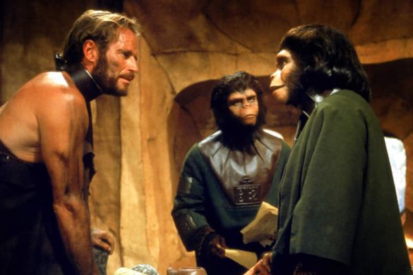 Planeta dos Macacos (1968) está entre os filmes com os melhores roteiros. Foto: 20th Century Fox.