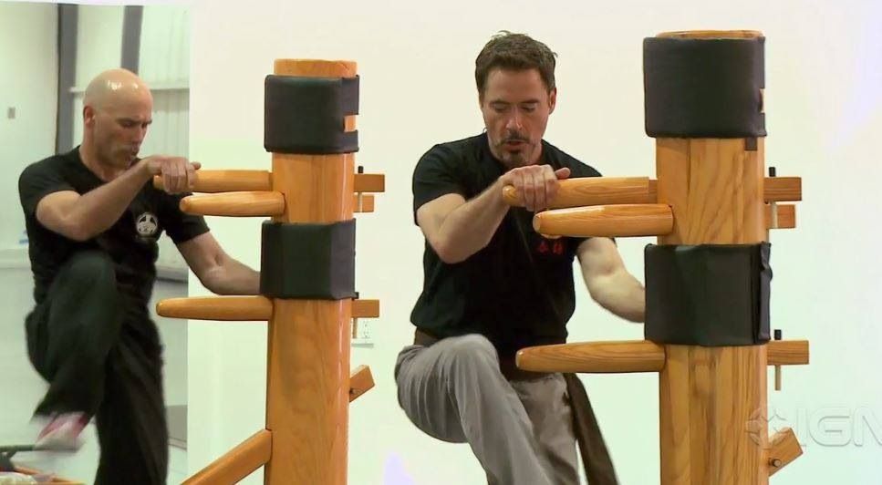 Robert Downey Jr. treinando artes marciais. Foto: Pinterest.