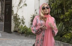 The White Lotus: Jennifer Coolidge diz estar com ciúmes do elenco da terceira temporada da série. Foto: Divulgação.