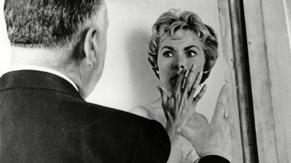 Alfred Hitchcock e Janet Leigh nos bastidores de Psicose. Foto: Reprodução. 