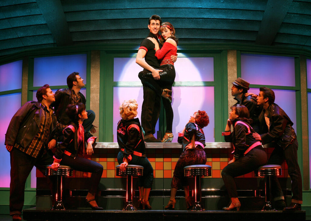 Grease em exibição na Broadway. Foto: Joan Marcus.