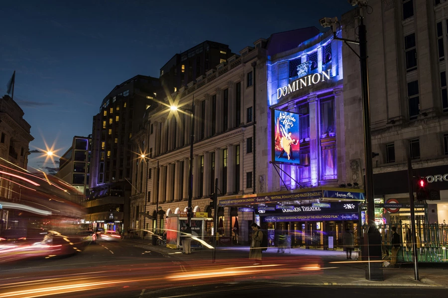 Dominion Theatre, o teatro de Londres. Foto: Official London Theatre.