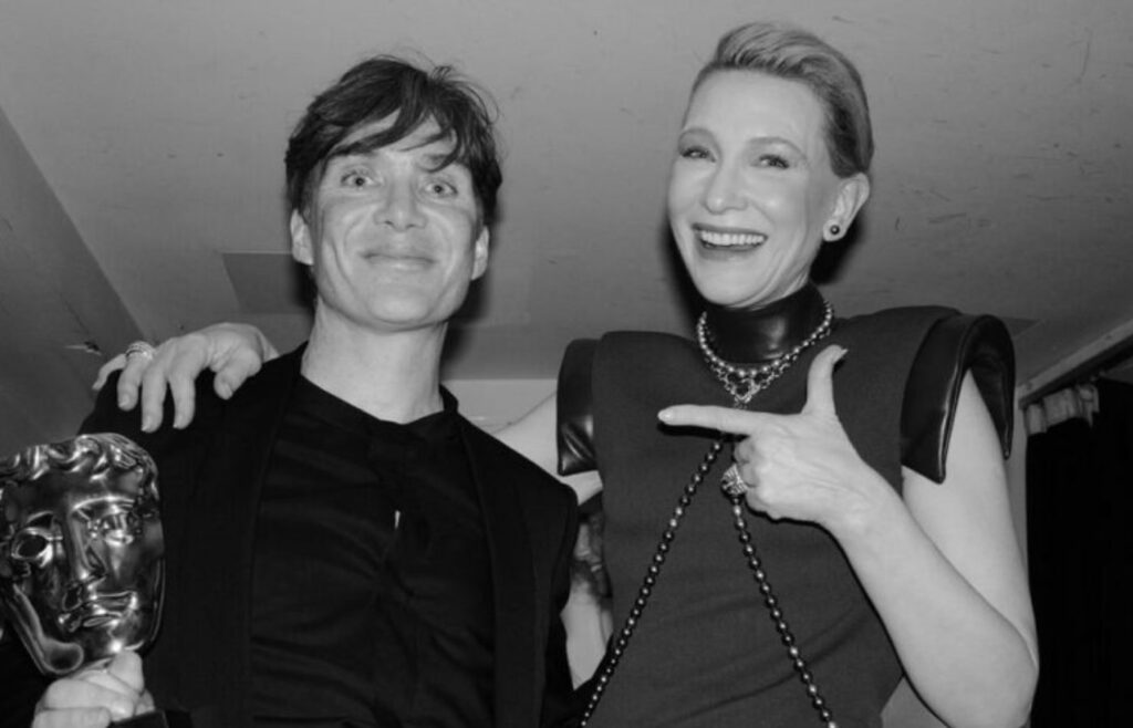 Cillian Murphy e Cate Blanchett durante o BAFTA 2024. Foto: BAFTA.