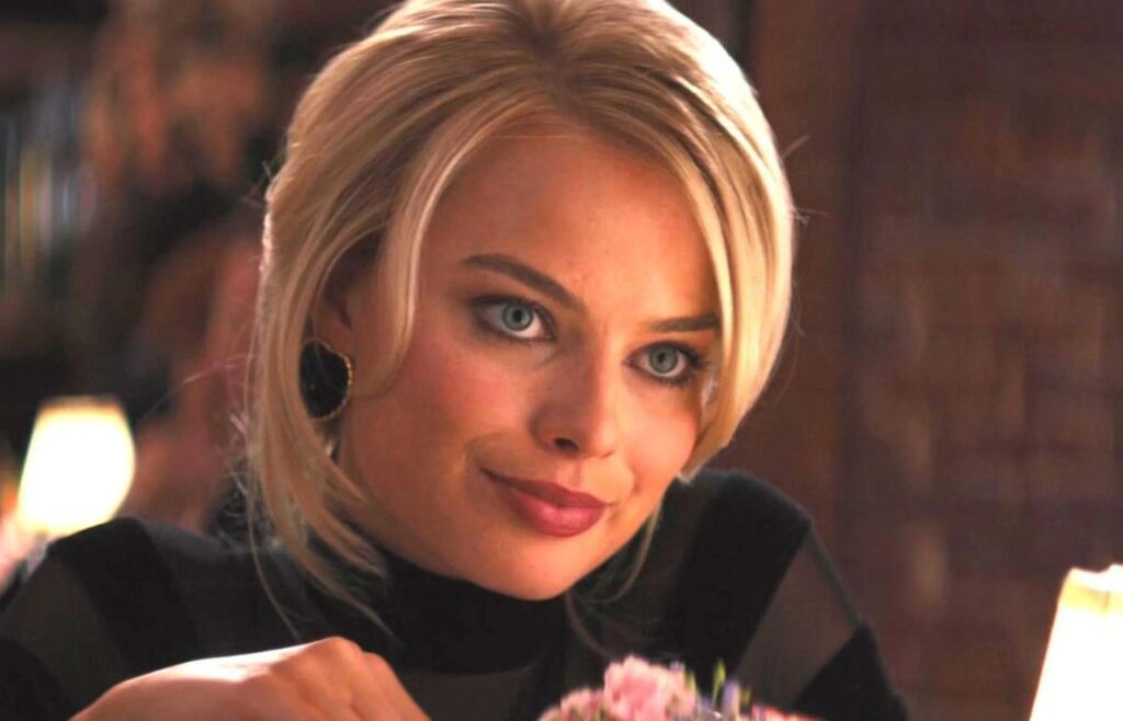 Margot Robbie quase desistiu de atuar após estrelar "O Lobo de Wall Street". Foto: Reprodução/Universal Pictures.