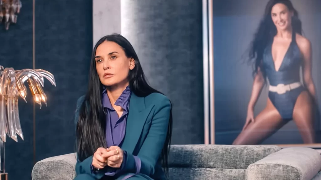 Demi Moore em "A Substância". Foto: Reprodução/MUBI.