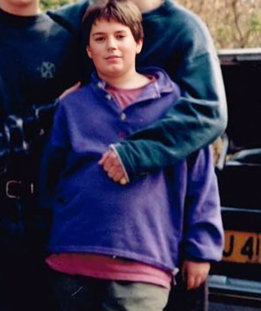 Henry Cavill, o Superman, ainda criança. Foto: Reprodução/X. 