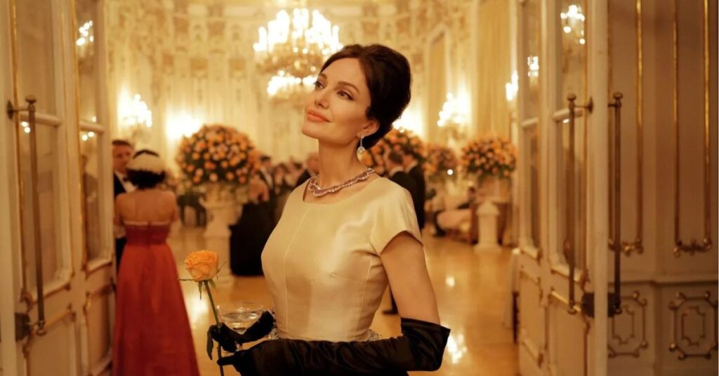 Angelina Jolie em Maria. Foto: Reprodução.