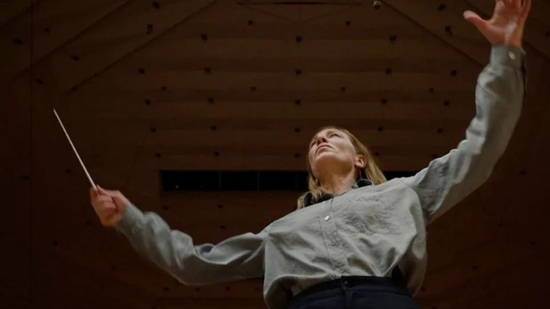 Cate Blanchett em Tár. Foto: Reprodução/Universal Pictures.