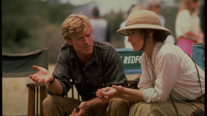 Robert Redford e Meryl Streep em Entre Dois Amores (1985) Foto: Reprodução.