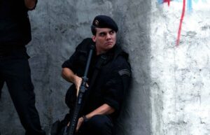 A intensa preparação de Wagner Moura para Tropa de Elite. Foto: Reprodução/Netflix.