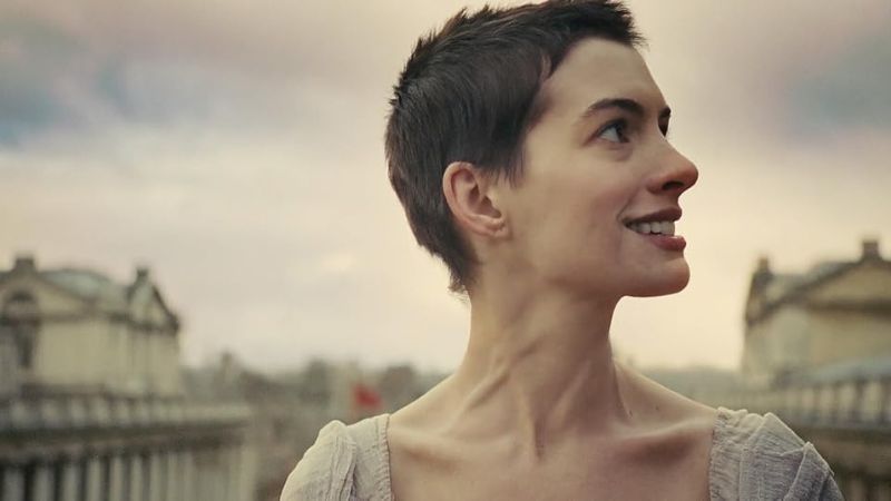 Anne Hathaway em Os Miseráveis. Foto: IMDb.