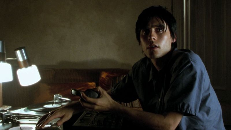 Jared Leto em "Réquiem para um Sonho" (2000). Foto: Starz Entertainment.
