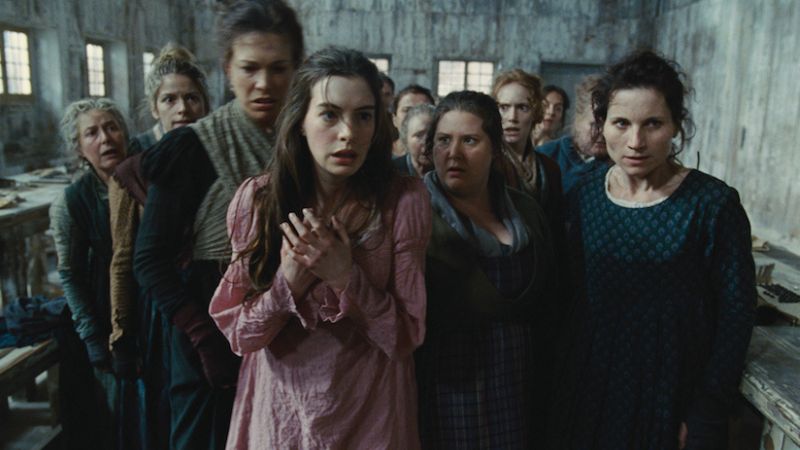 A preparação de Anne Hathaway em Os Miseráveis. Foto: Reprodução.