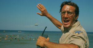 Tubarão, de Steven Spielberg, retorna aos cinemas em edição comemorativa. Foto: Reprodução.